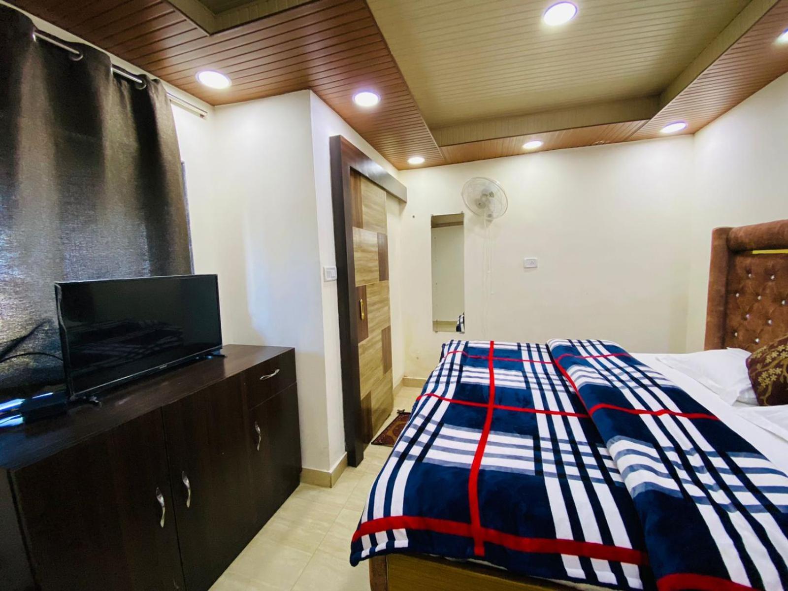 Rudhraksh Villa 4Br- Perfect Vacay Villa Масурі Екстер'єр фото
