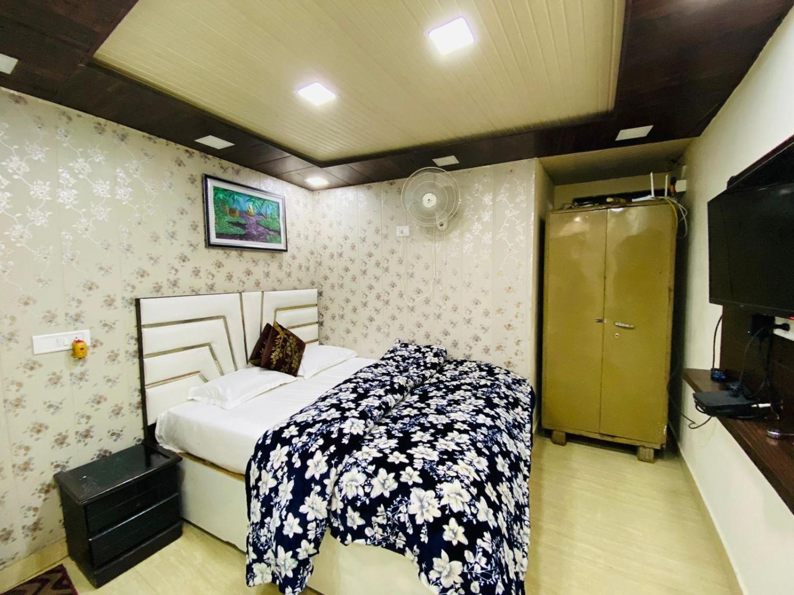 Rudhraksh Villa 4Br- Perfect Vacay Villa Масурі Екстер'єр фото